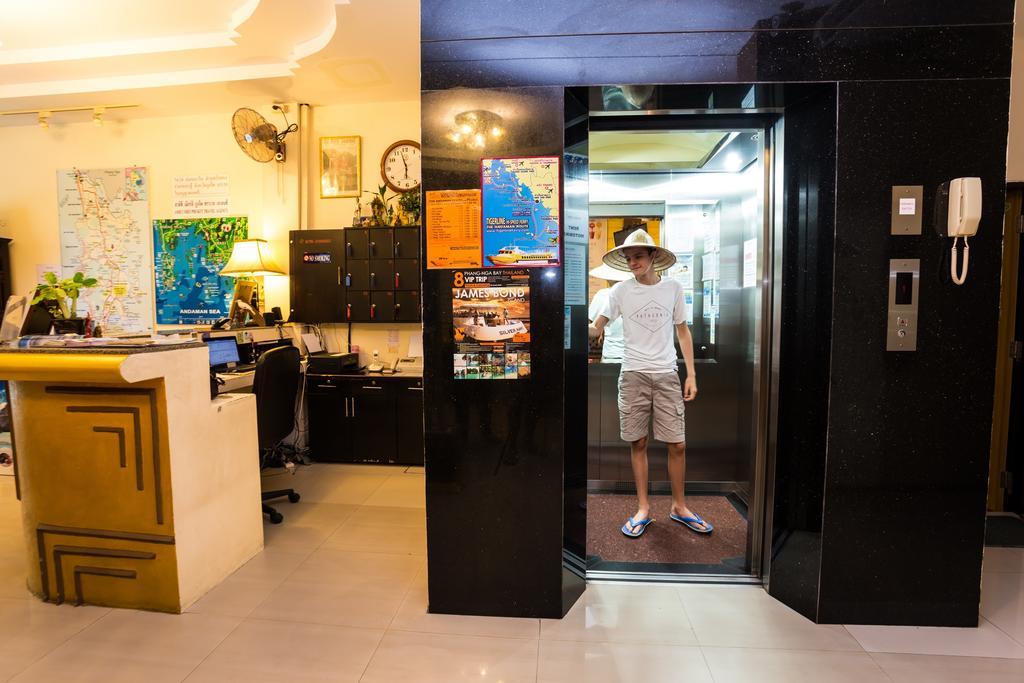 Amici Miei Guesthouse - SHA Plus Phuket Extérieur photo
